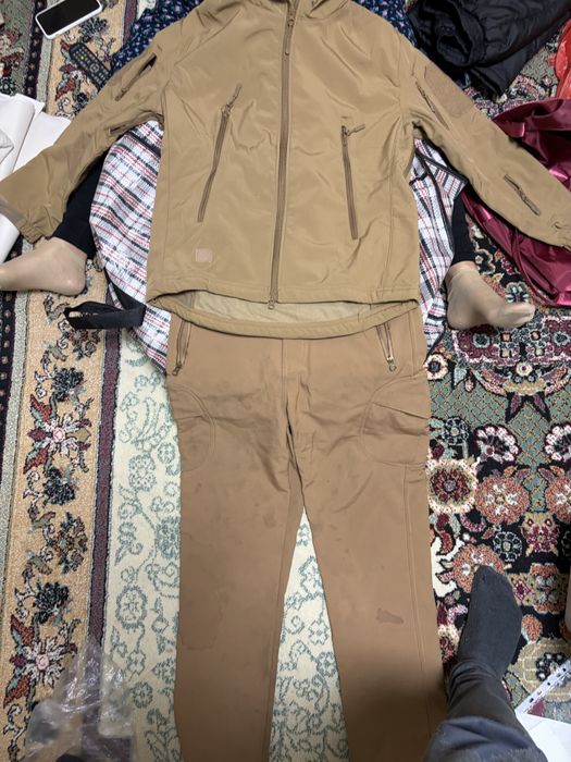 Распродажа куртки , джинсы , комбинезоны