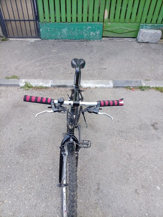 Vind biciclete dama bărbăteștii preț 250 lei