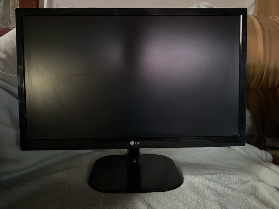 Vand Monitor LG Led