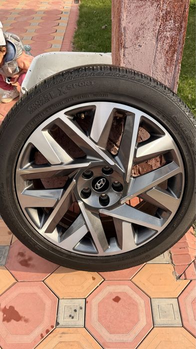 Диска, шины Huyndai Santafe r20
