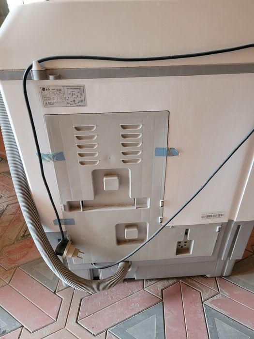 Продаётся стиральная машина LG полуавтомат в хорошем состоянии