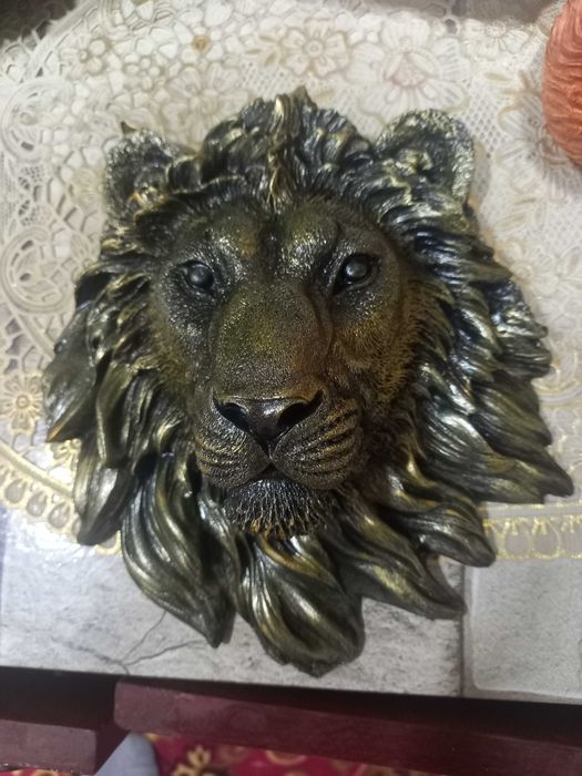Барельев. Лев. Картина. Дизайн. Украшение.цена-3000