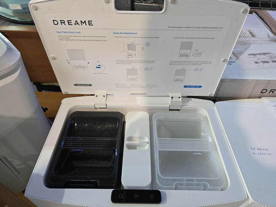 Aspirator robot DreameBot L20 Ultra Complete