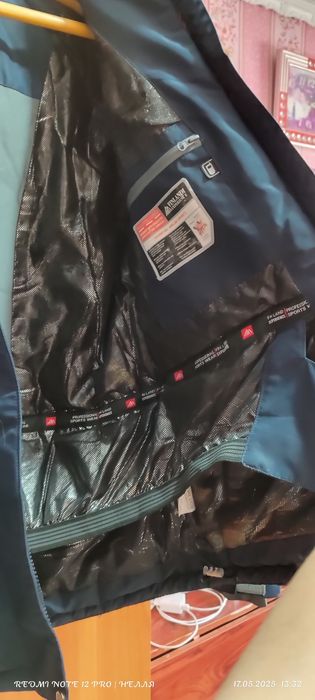 Продам лыжный костюм