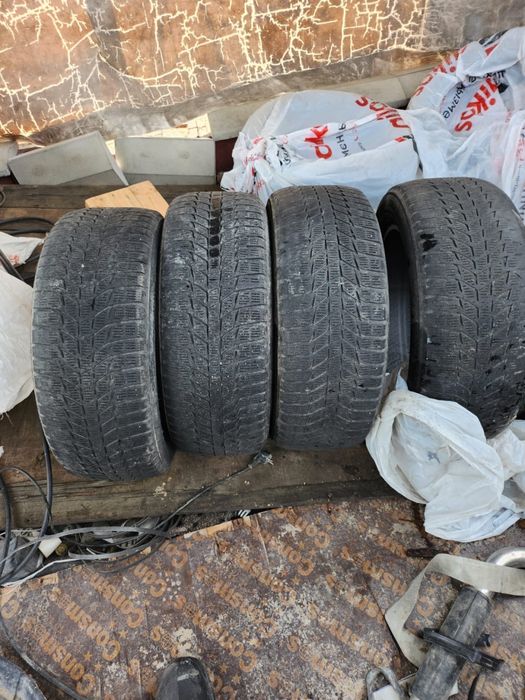 Продам комплект автомобильных шин