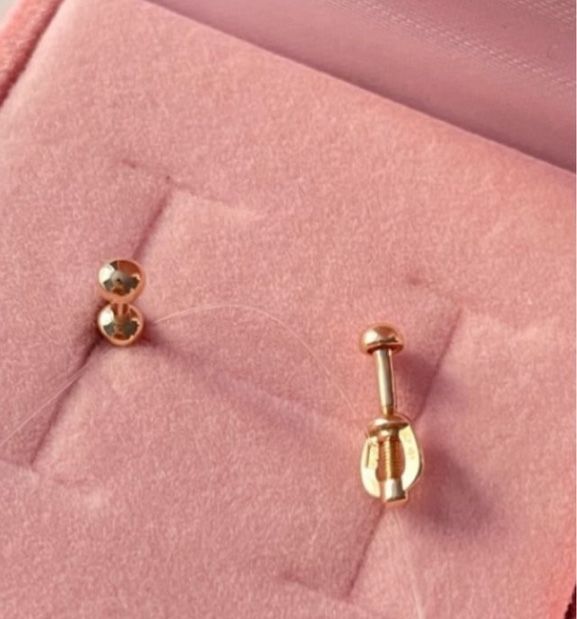 Золотые серьги-пусеты