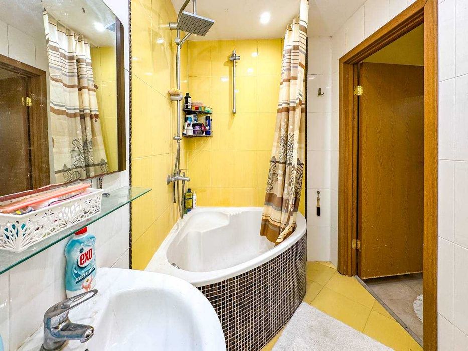 Продава се Тристаен апартамент в Бургас, Сарафово - 129 кв.м за 1318 €/кв.м - Снимка #13