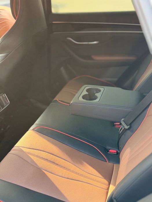 BYD Song Plus AWD официальная с опциями (состояние идеал)