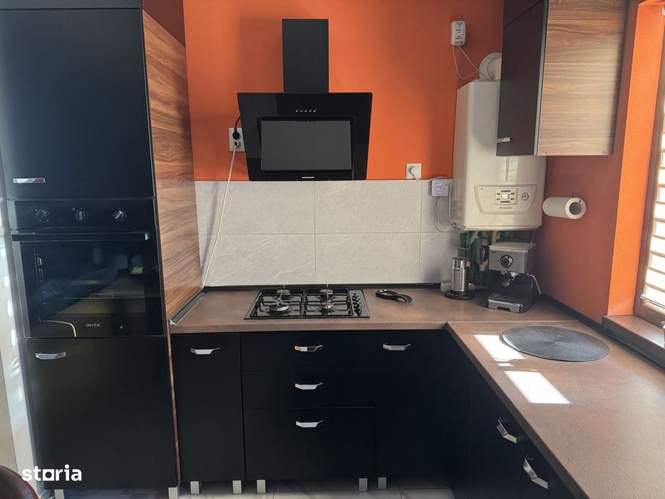 Apartament tip casa si curte privata 75 mp | 2 camere | parcare