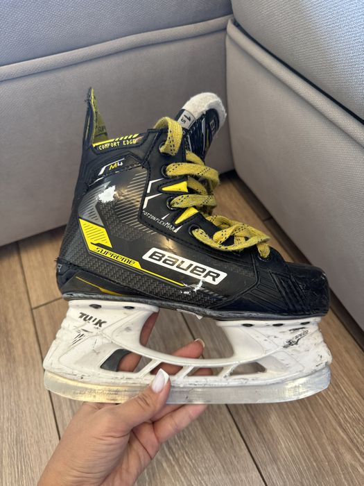 Коньки хоккейные