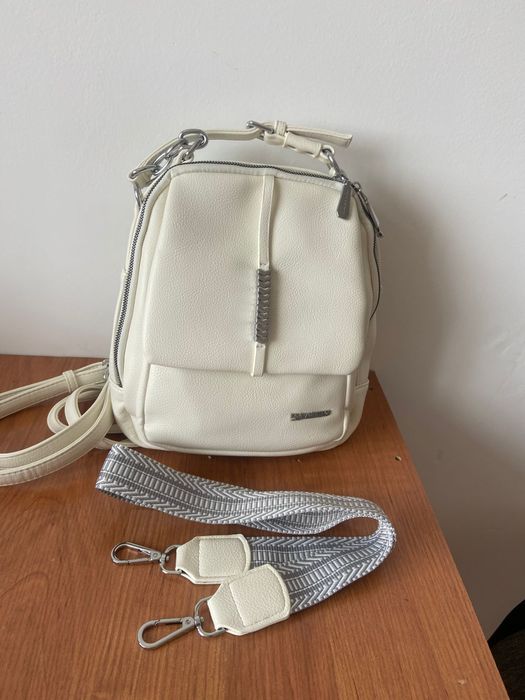 Рюкзак женская  экокожа