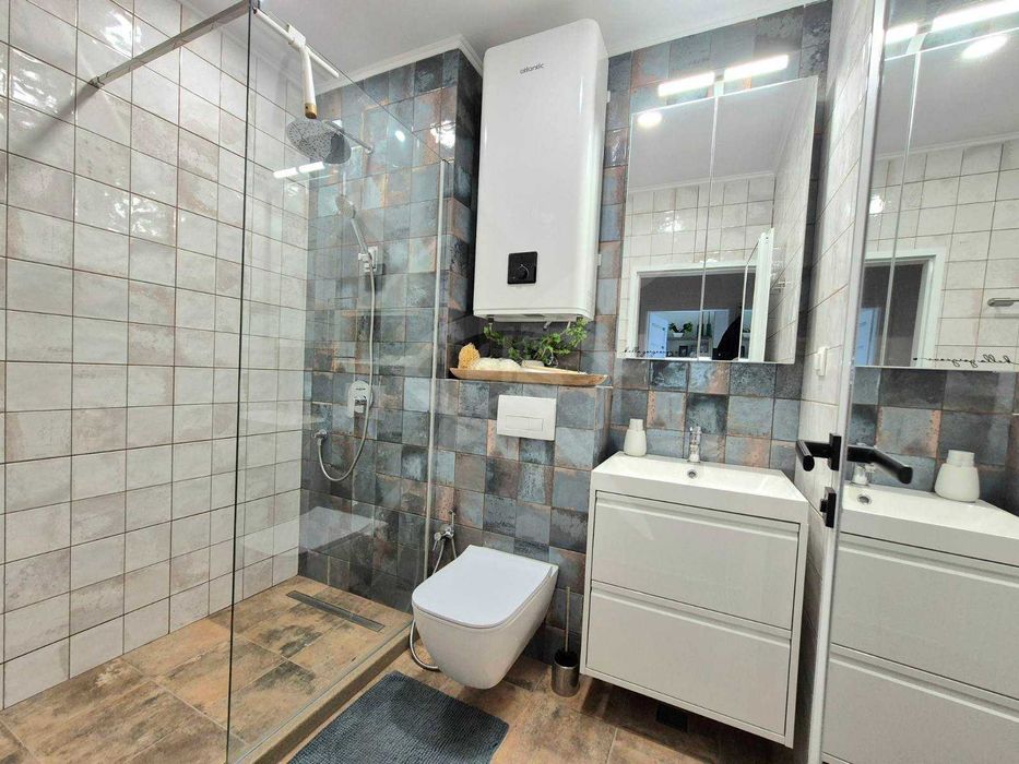 Продава се Двустаен апартамент в Бургас, Сарафово - 65 кв.м за 2539 €/кв.м - Снимка #17