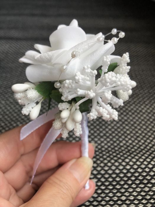 Сватбени бутониери 2,50 лв