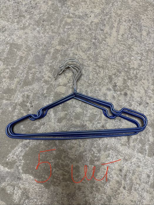 Детские вешалки нескользящие