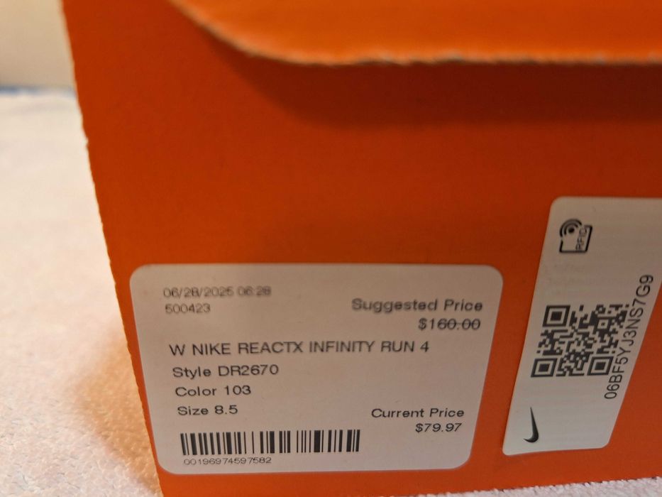 Дамски маратонки NIKE INFINITY