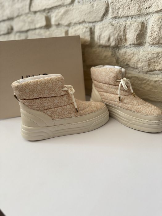 Чисто нови оригинални боти на Liu,JO