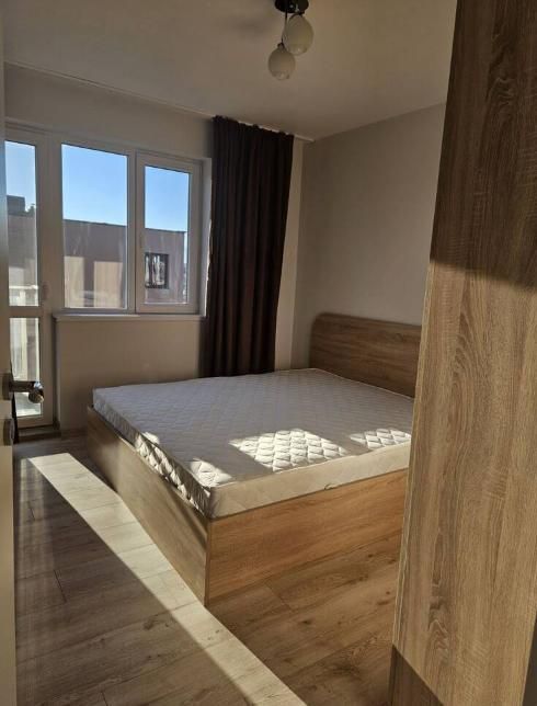 Дава се под наем Двустаен апартамент в Пловдив, Южен - 79 кв.м за 425 € - Снимка #3