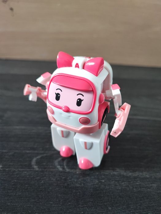 Poli: Эмбер трансформер