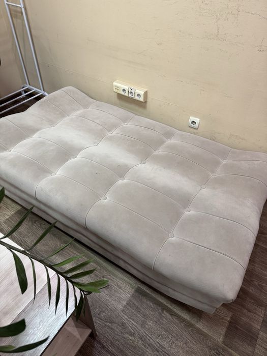 Продам диван для дома или офиса