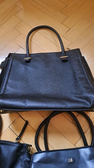 Дамски чанти различни модели