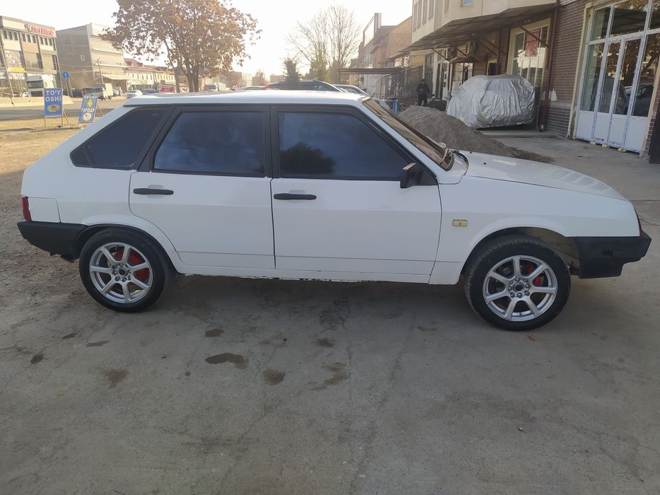 Lada 2109.  Sotiladi