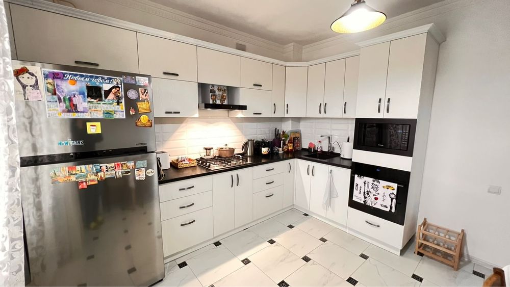 Продам 2 ком кв 82 м2 в районе 8 школы