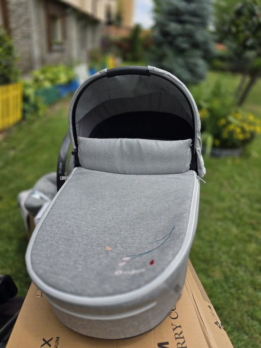 Cybex Priam 4 пълен комплект