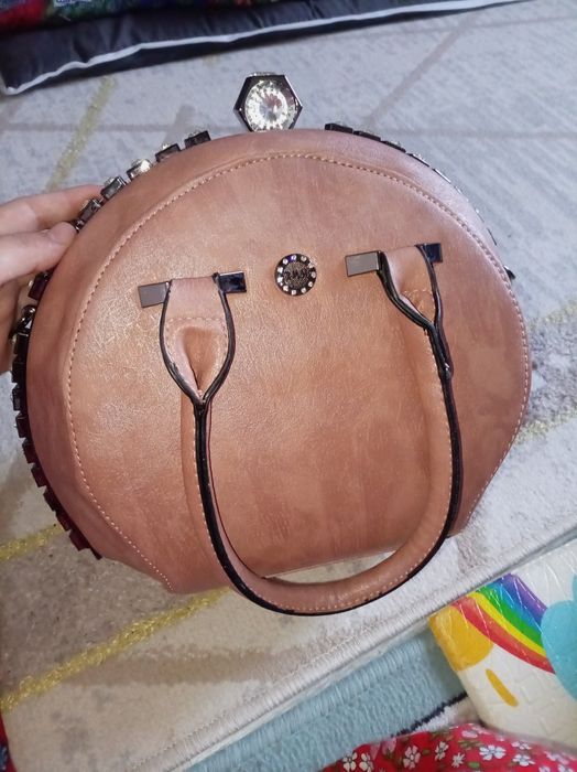 Женская сумка через плечо