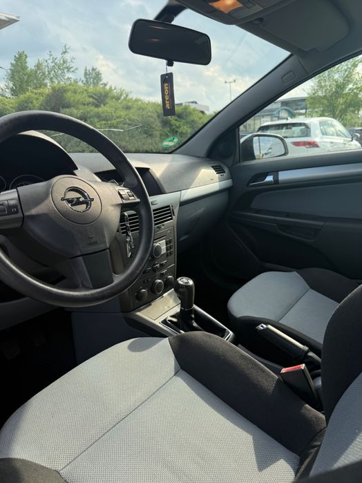 Vând Opel Astra GTC Oradea