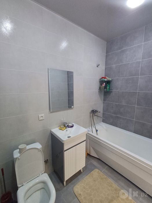 Novostroyka Zamona da bitonka Olmazor tumani 2/2/3 sotiladi 74 kvadrat