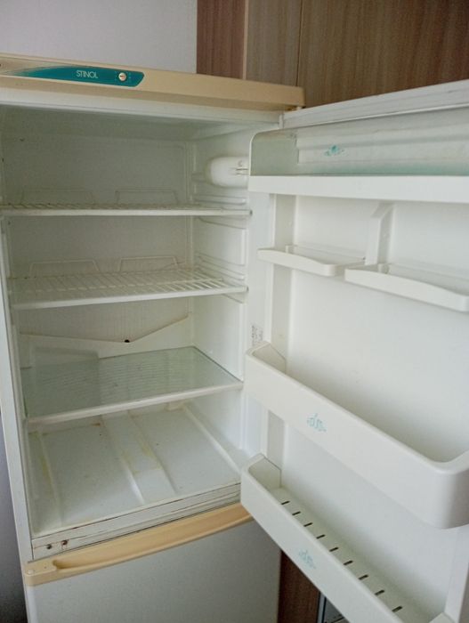 Продам холодильник Stinol