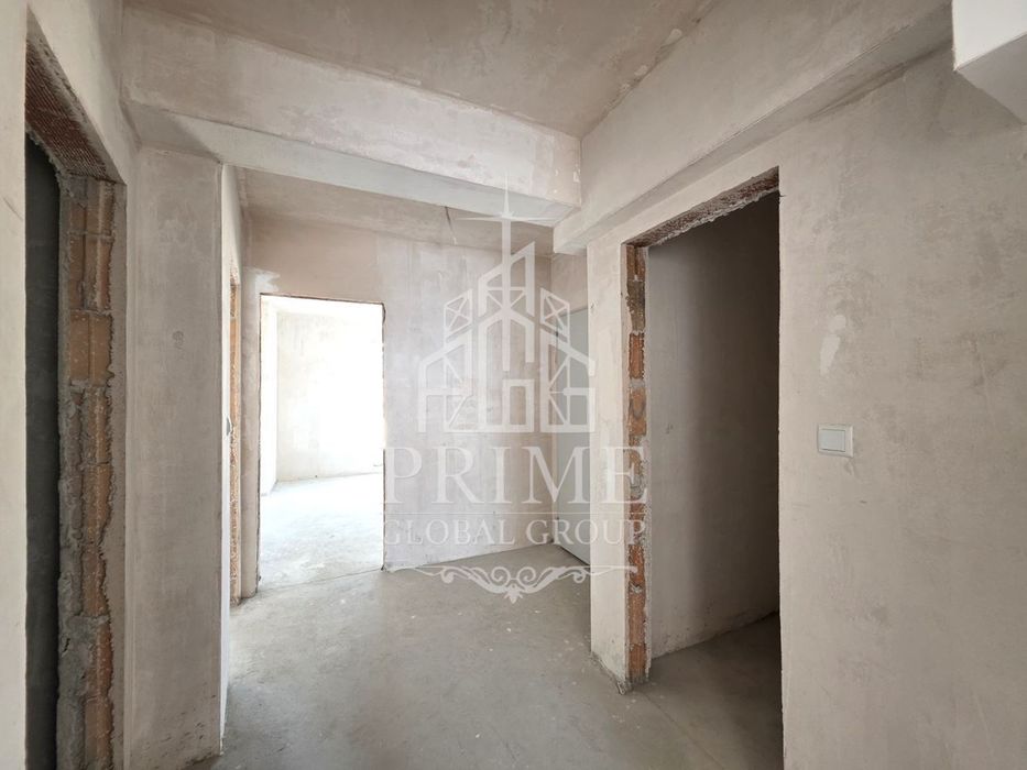 Продава се Тристаен апартамент в Варна, Колхозен пазар - 97 кв.м за 1907 €/кв.м - Снимка #4