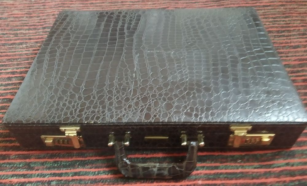 Продаётся набор ножей