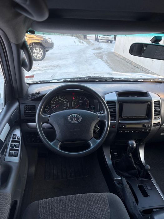 Toyota Land Cruiser J120 Autoutilitara