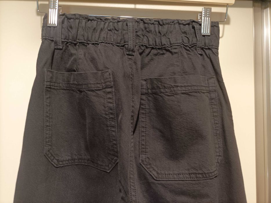 Pantaloni PULL&BEAR, negri, mar.M (36-38)