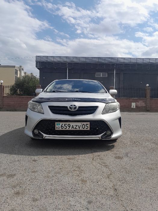 Продам Тойоту короллу