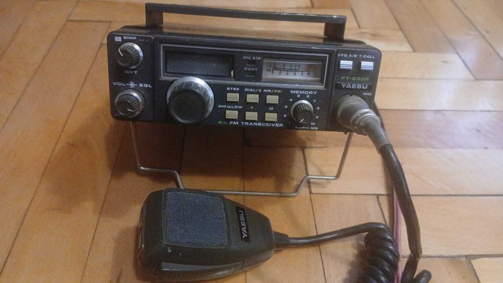 ft yaesu second hand si noi de vanzare • Anunturi • OLX.ro
