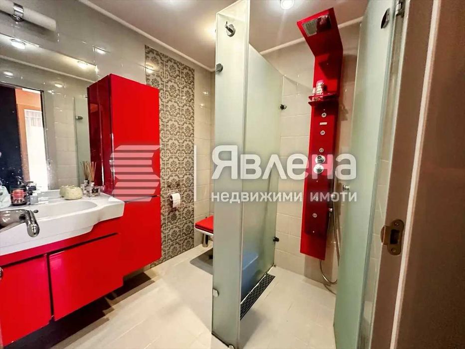 Дава се под наем Двустаен апартамент в София, Център - 90 кв.м за 997.05 € - Снимка #2