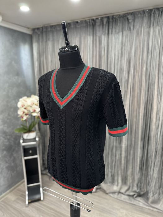 Tricou GuCcI, V Neck. Premium/TopQuality. Made in china !