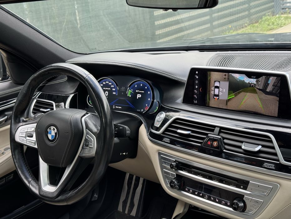 BMW 750i Xdrive450cp/NightVision/LaserLight/CarbonCore/HeadUp/KmReali