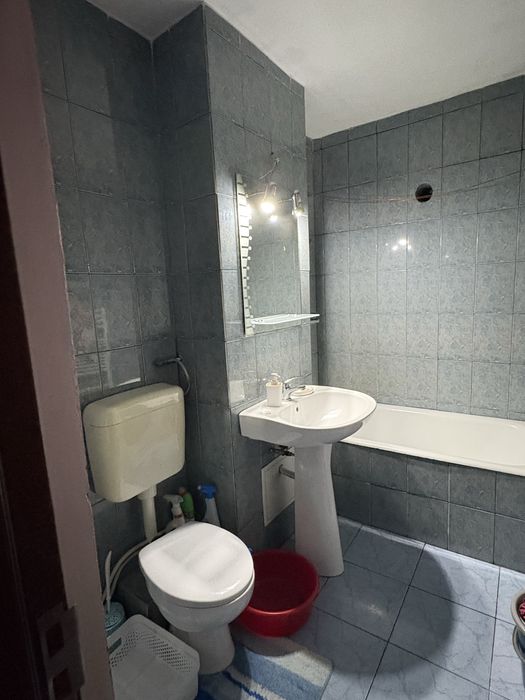 Apartament de vânzare cu 3 camere