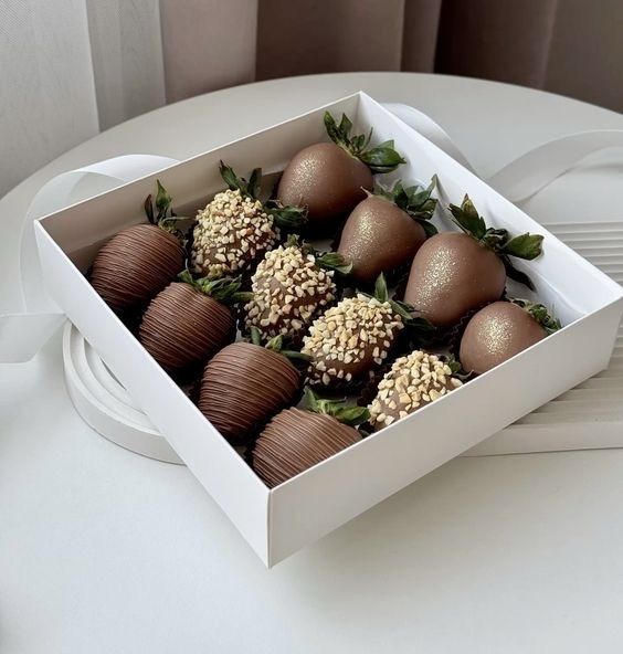 Клубника в шоколаде Алматы