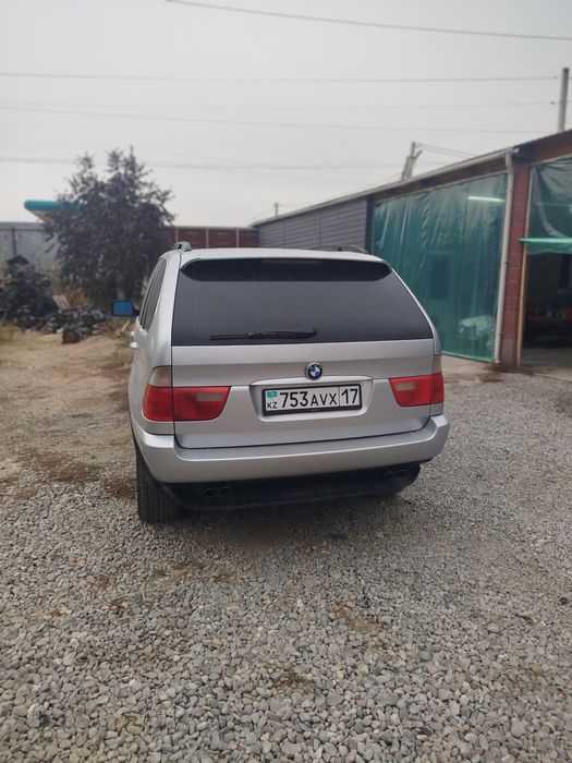 Продам БМВ х 5 2002 года