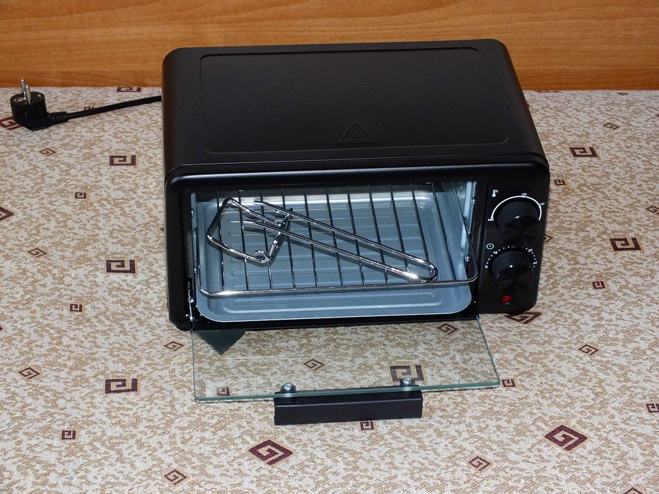 Нова мини фурна 800W