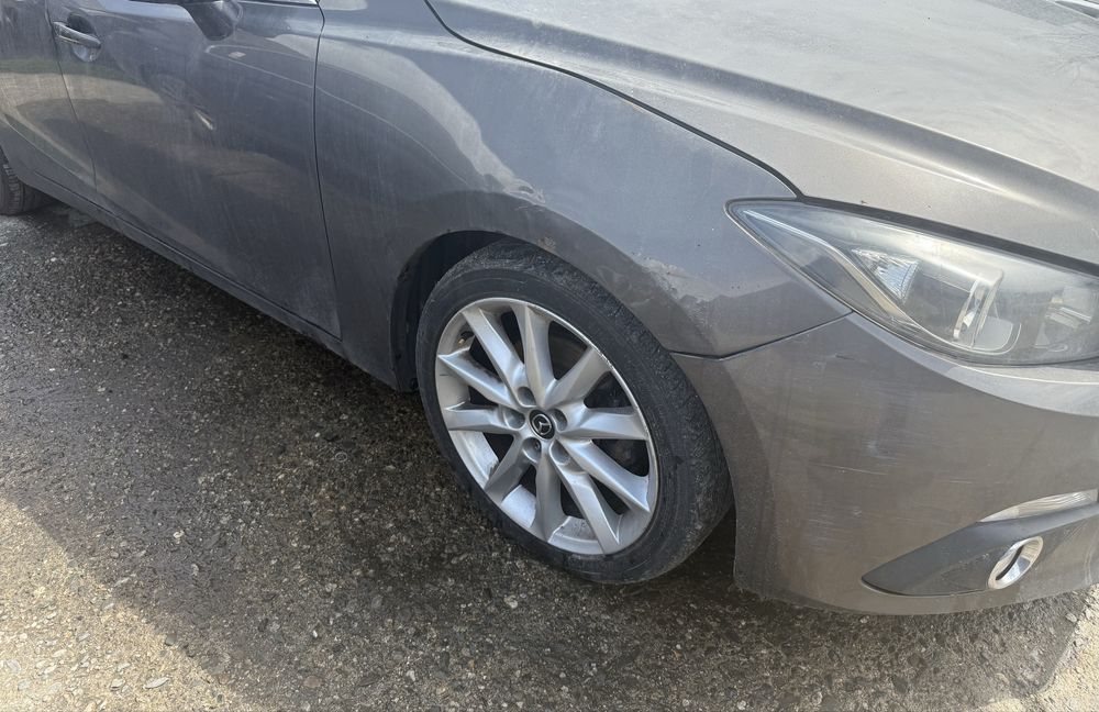 На части Mazda 3 2.2 d