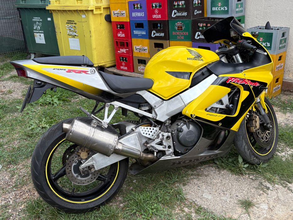 Motocicleta Honda FireBlade