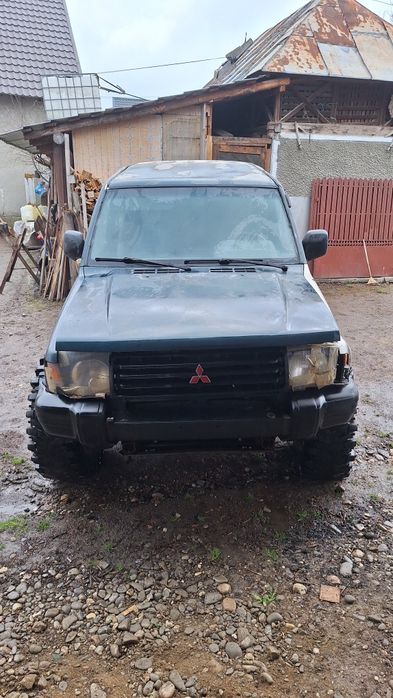 Mitsubishi pajero mk2 2.5 motor sărit de la punct