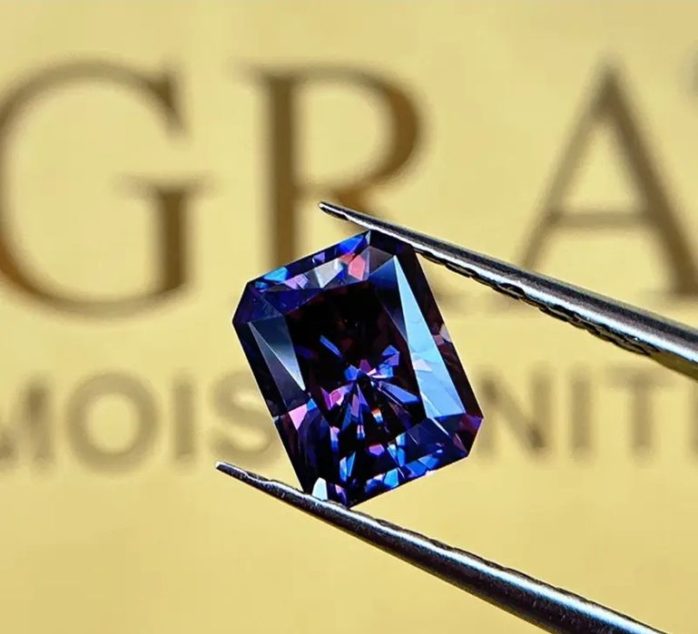 Pietre Moissanite GRA  originale, diverse mărimi, culori, cut-uri