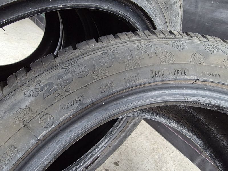235/50/18 DUNLOP 4бр