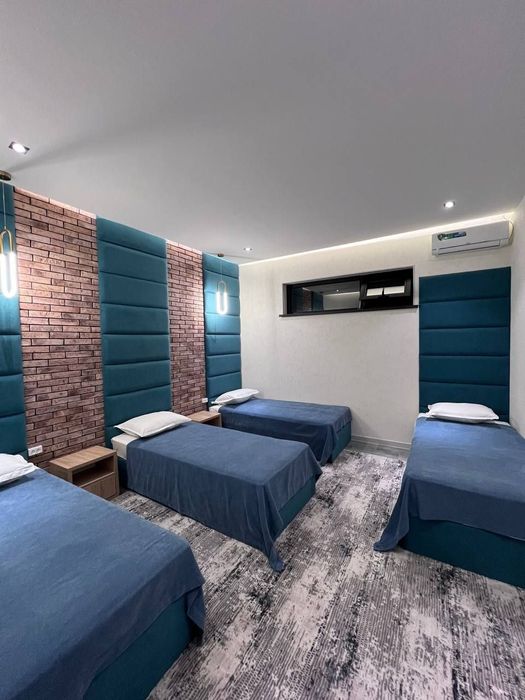 15 кишилик Абу Даби Чорбогда жойлашган